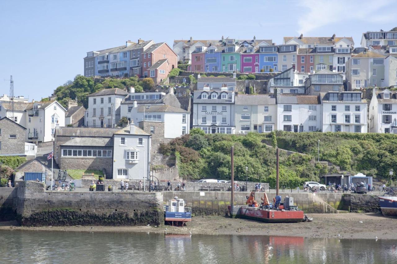 Vigilance, Maritime Suites, Brixham Exterior photo